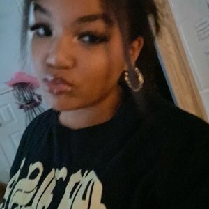 Meet your Posher, Rhiley